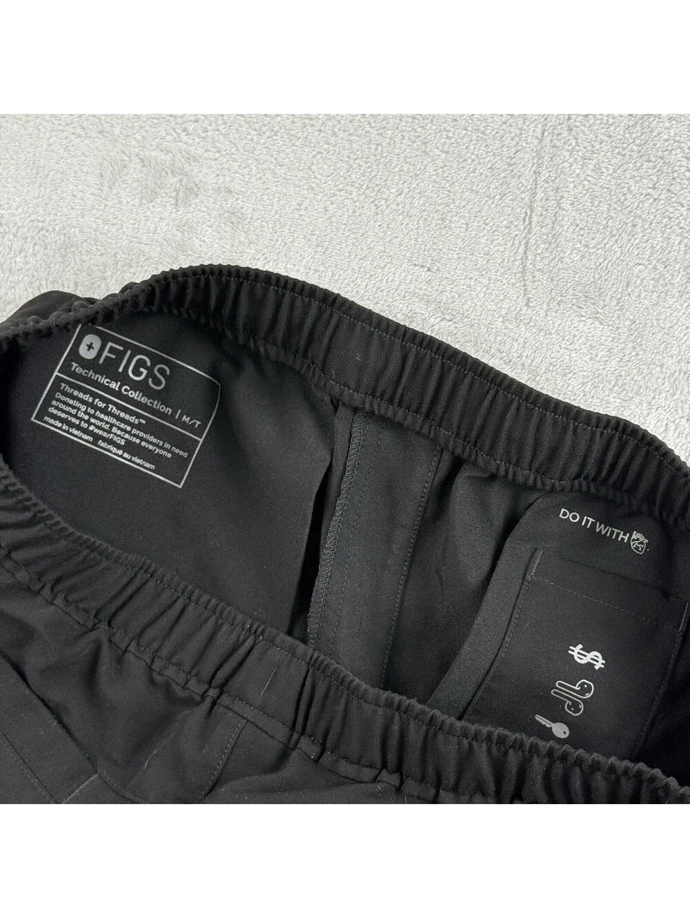 FIGS Tansen Joggers Black Men Sz M/Tall Tech Scrub Uniform Work Medical Pockets